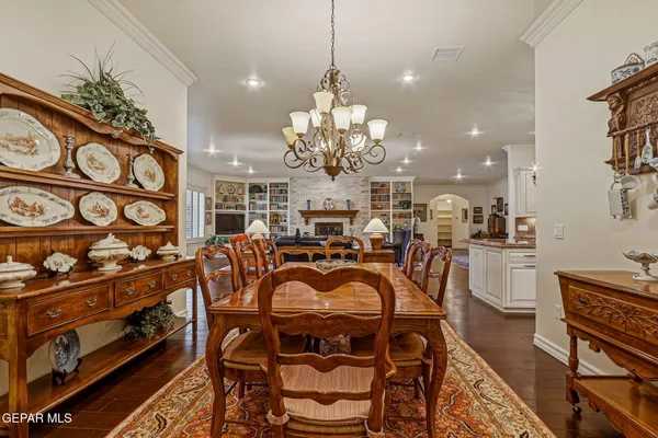 $910,000 | 5018 Columbine Street, El Paso, TX 79922