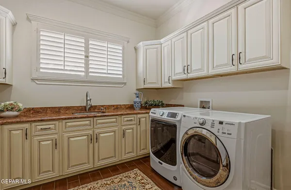 $910,000 | 5018 Columbine Street, El Paso, TX 79922