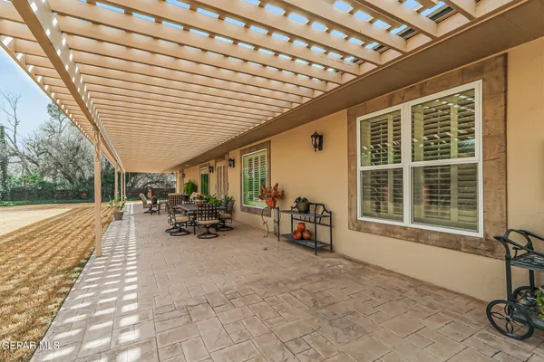 $910,000 | 5018 Columbine Street, El Paso, TX 79922