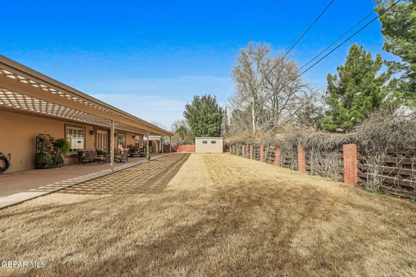 $910,000 | 5018 Columbine Street, El Paso, TX 79922
