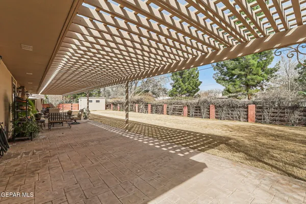 $910,000 | 5018 Columbine Street, El Paso, TX 79922
