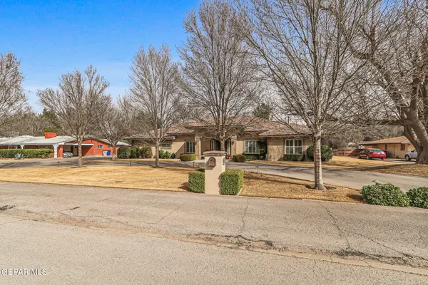 $910,000 | 5018 Columbine Street, El Paso, TX 79922