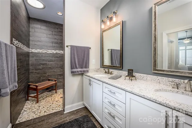 $800,000 | 16215 Lakeside Loop Lane, Cornelius, NC 28031