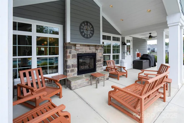 $800,000 | 16215 Lakeside Loop Lane, Cornelius, NC 28031