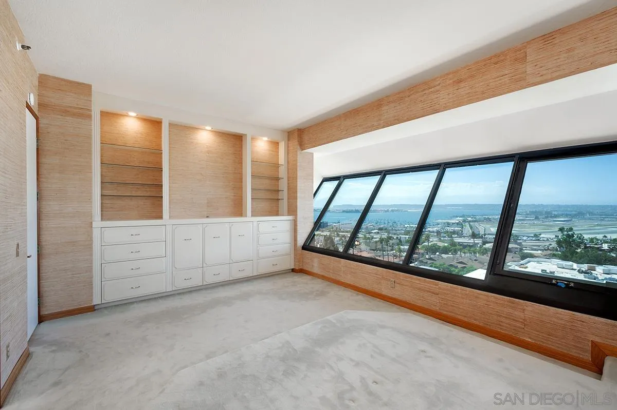 230 West Laurel Street, Unit 1001 San Diego, CA 92101 - Photo 17 of 44