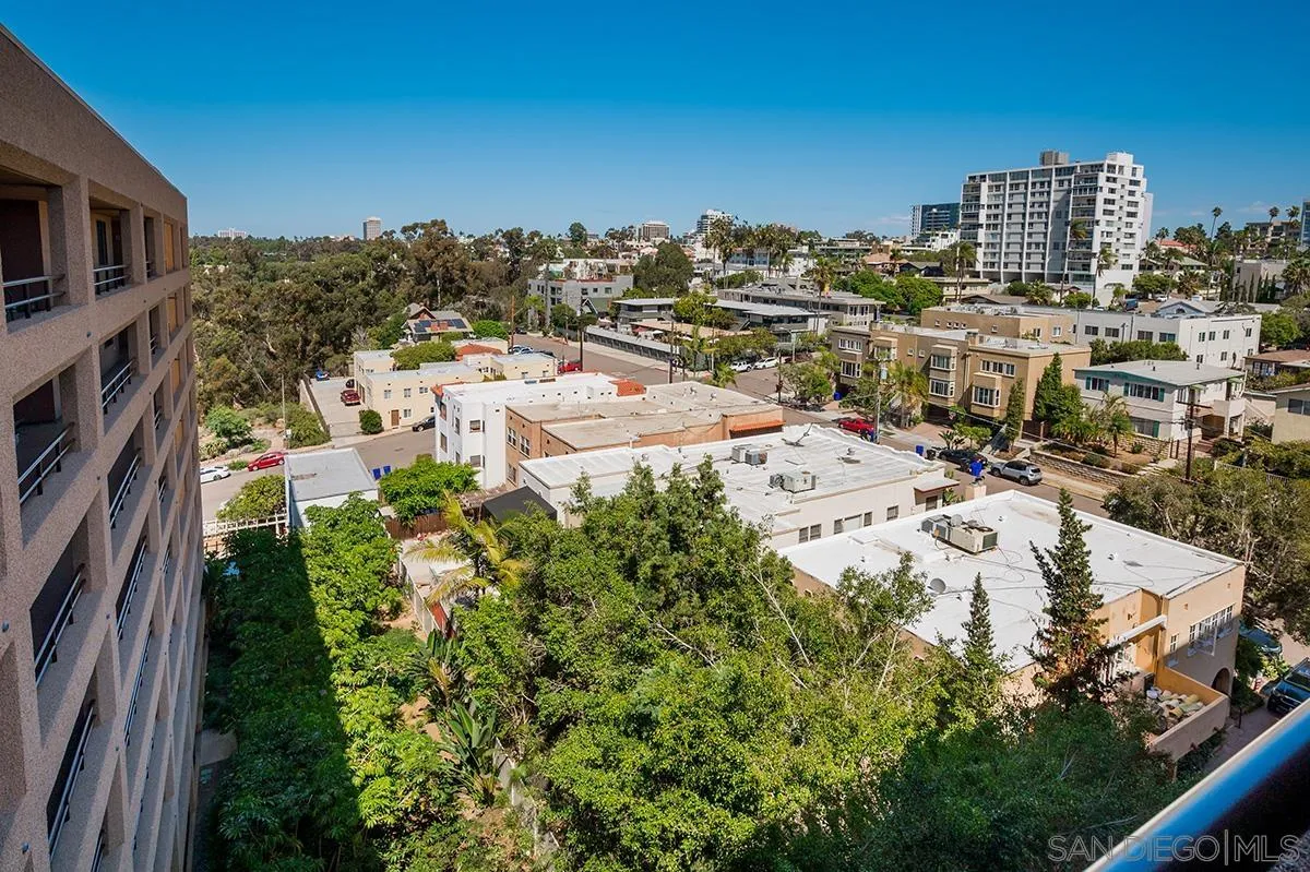 230 West Laurel Street, Unit 1001 San Diego, CA 92101 - Photo 44 of 44 a view of a city