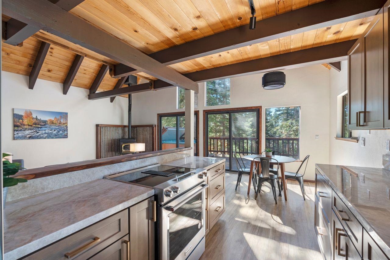 12290 Bennett Flat Road Truckee, CA 96161 - Photo 3 of 26 Gallery Image 3