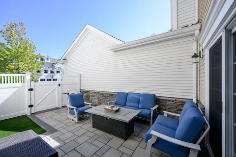 $1,725,000 | 160 Hms Stayner Drive, Hingham, MA 02043