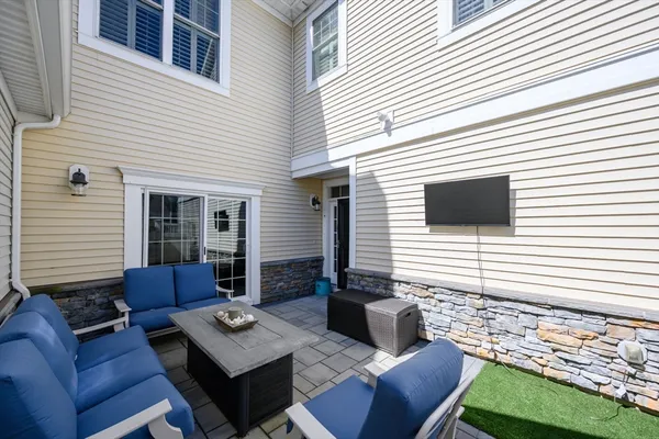 $1,725,000 | 160 Hms Stayner Drive, Hingham, MA 02043