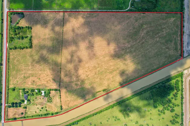 $1,100,000 | 365 Nome Tx 77629, Nome, TX 77629