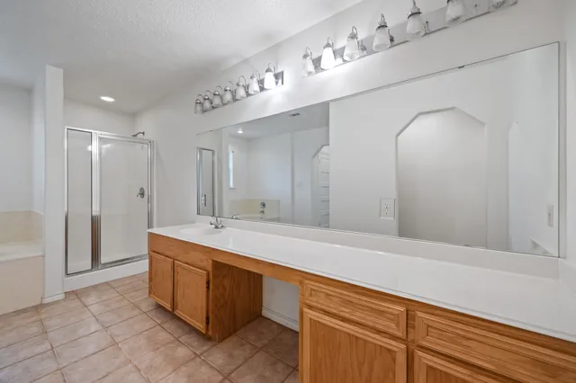 $1,100,000 | 365 Nome Tx 77629, Nome, TX 77629