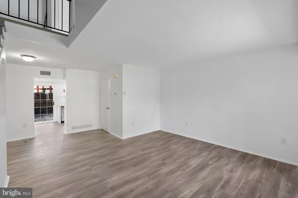 $2,250 | 14 Dover Court, Unit C31, Clementon, NJ 08021