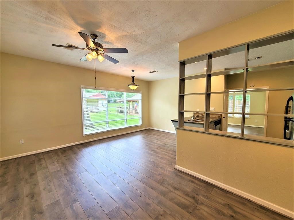 503 Riveredge Drive Richmond, TX 77406 - Photo 2 of 12