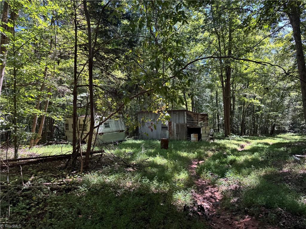 11218 Nc 268 Elkin, NC 28621 - Photo 14 of 25