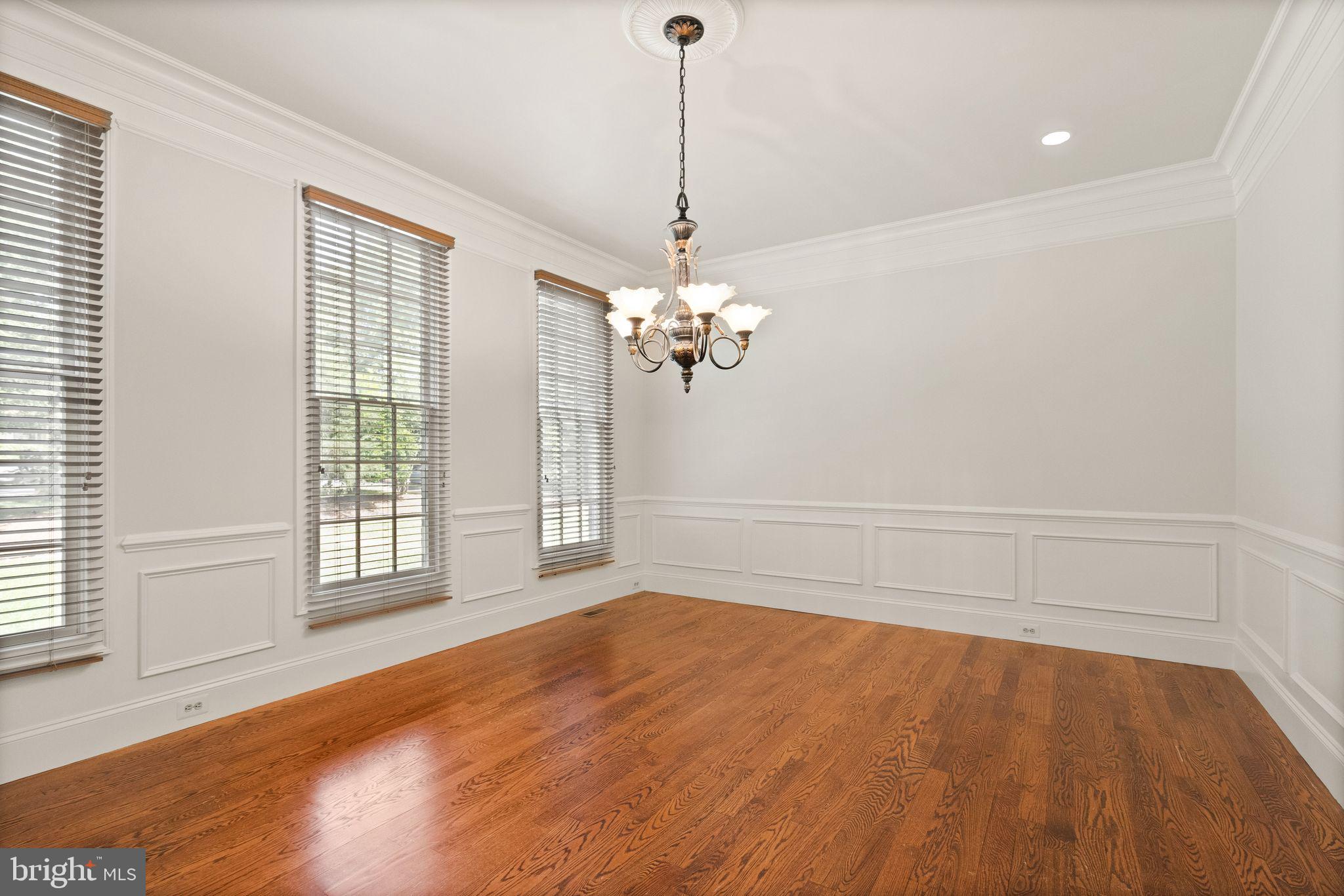 1847 Hunter Mill Road Vienna, VA 22182 - Photo 20 of 149