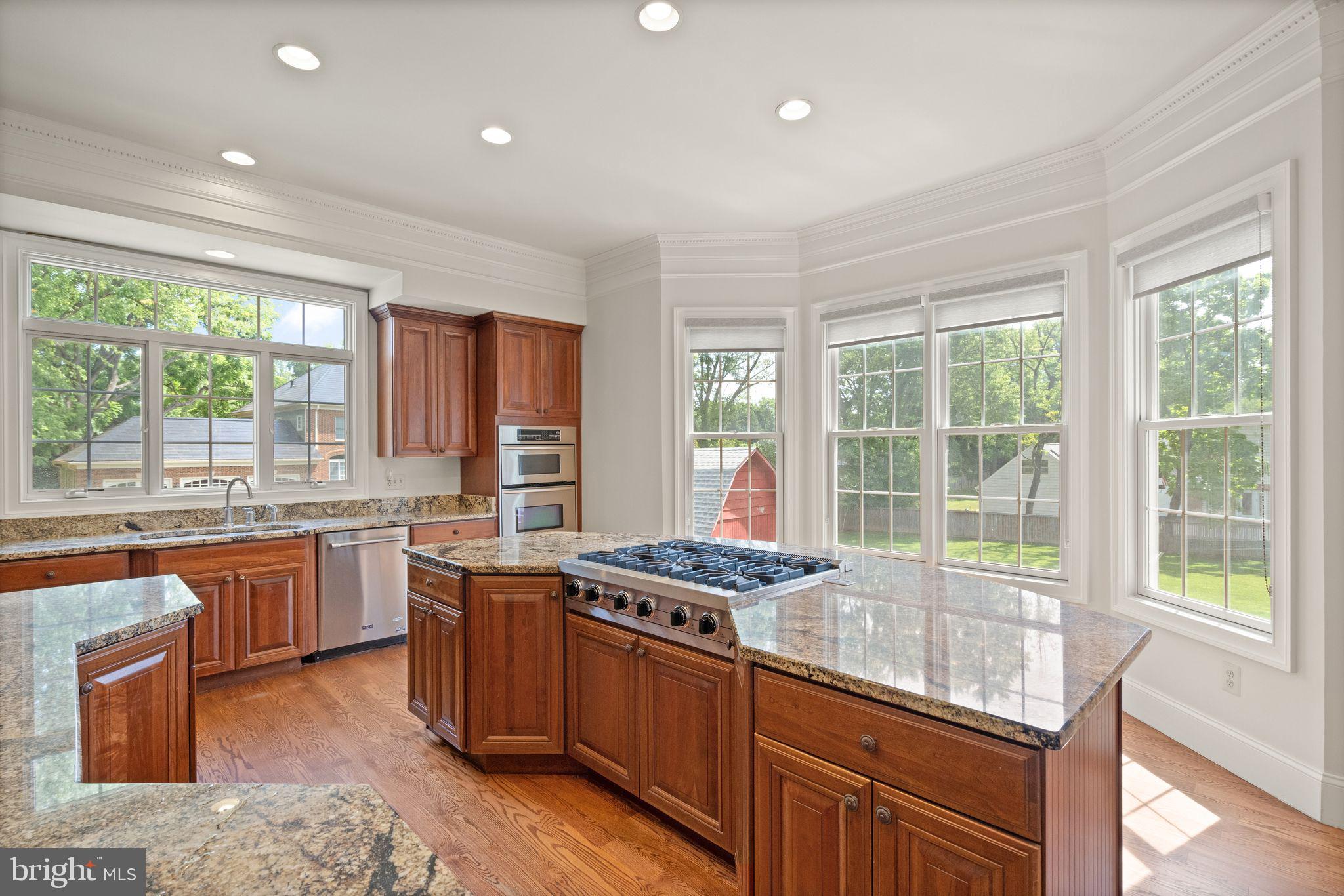 1847 Hunter Mill Road Vienna, VA 22182 - Photo 34 of 149