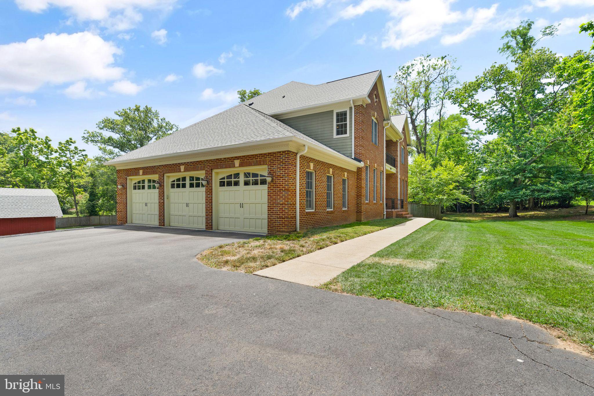 1847 Hunter Mill Road Vienna, VA 22182 - Photo 4 of 149