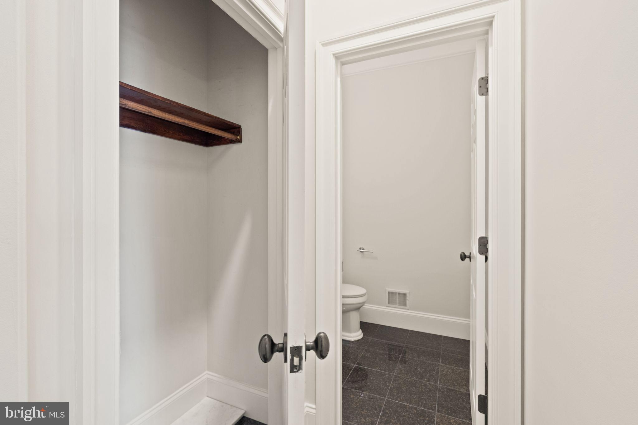 1847 Hunter Mill Road Vienna, VA 22182 - Photo 50 of 149
