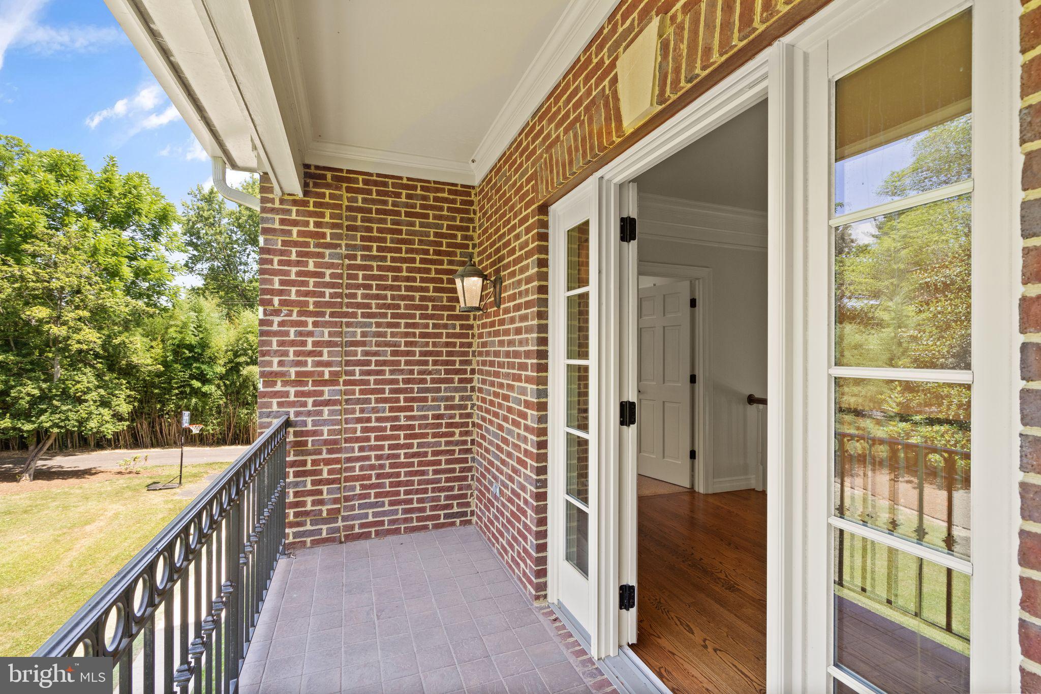 1847 Hunter Mill Road Vienna, VA 22182 - Photo 74 of 149