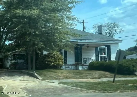 $156,200 | 211 East Main Street, New Albany, MS 38652