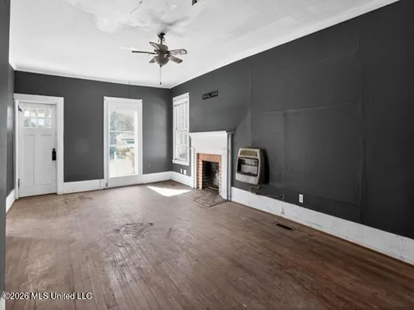 $121,900 | 211 East Main Street, New Albany, MS 38652