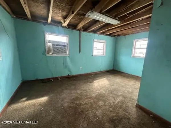$121,900 | 211 East Main Street, New Albany, MS 38652