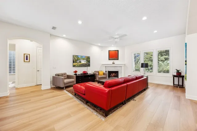 $1,375,000 | 4 Moss Oaks Drive, Amelia Island, FL 32034