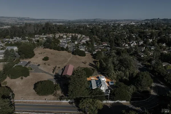 $2,895,000 | 1375 Gossage Avenue, Petaluma, CA 94952