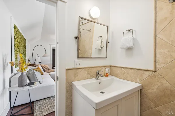 $2,895,000 | 1375 Gossage Avenue, Petaluma, CA 94952