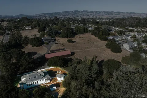 $2,895,000 | 1375 Gossage Avenue, Petaluma, CA 94952