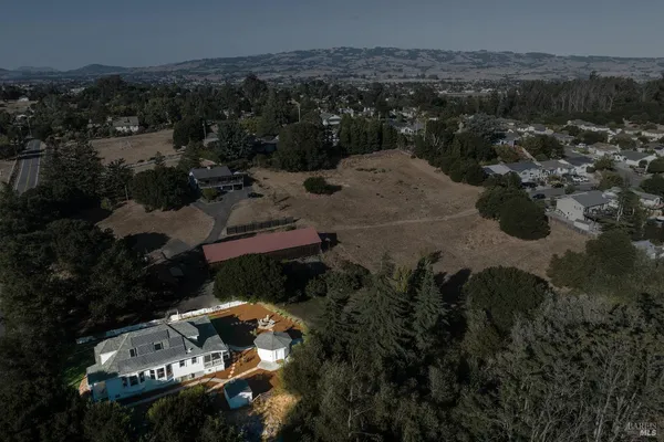 $2,895,000 | 1375 Gossage Avenue, Petaluma, CA 94952