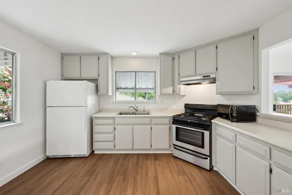 $2,895,000 | 1375 Gossage Avenue, Petaluma, CA 94952