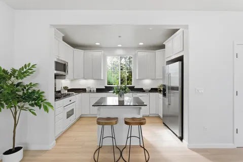 $1,385,000 | 247 Peppermint Tree Terrace, Unit 5, Sunnyvale, CA 94086