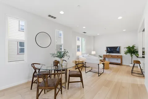 $1,385,000 | 247 Peppermint Tree Terrace, Unit 5, Sunnyvale, CA 94086