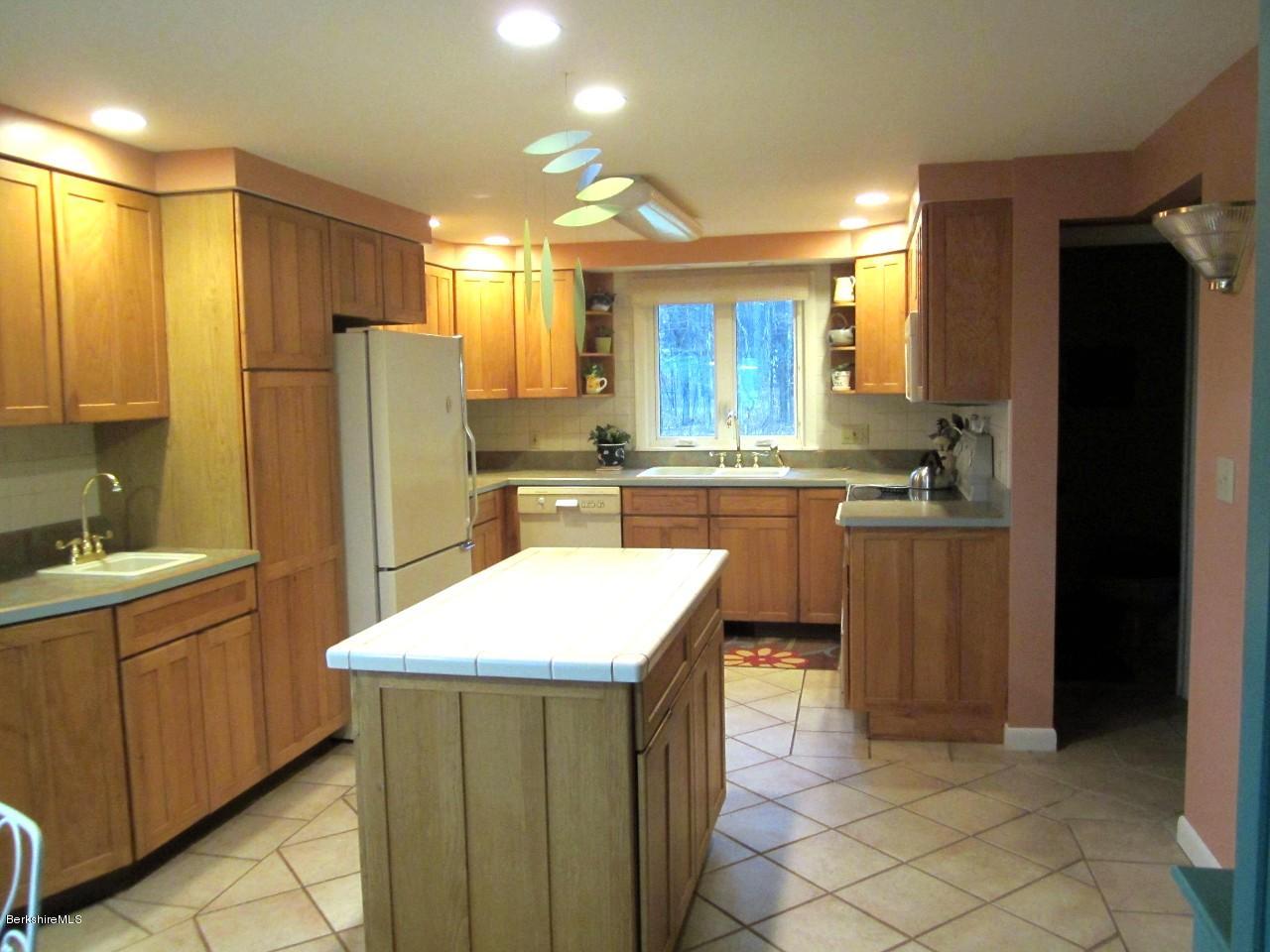 21 Olsen Road Lanesborough, MA 01237 - Photo 22 of 36 13-Kitchen-Island