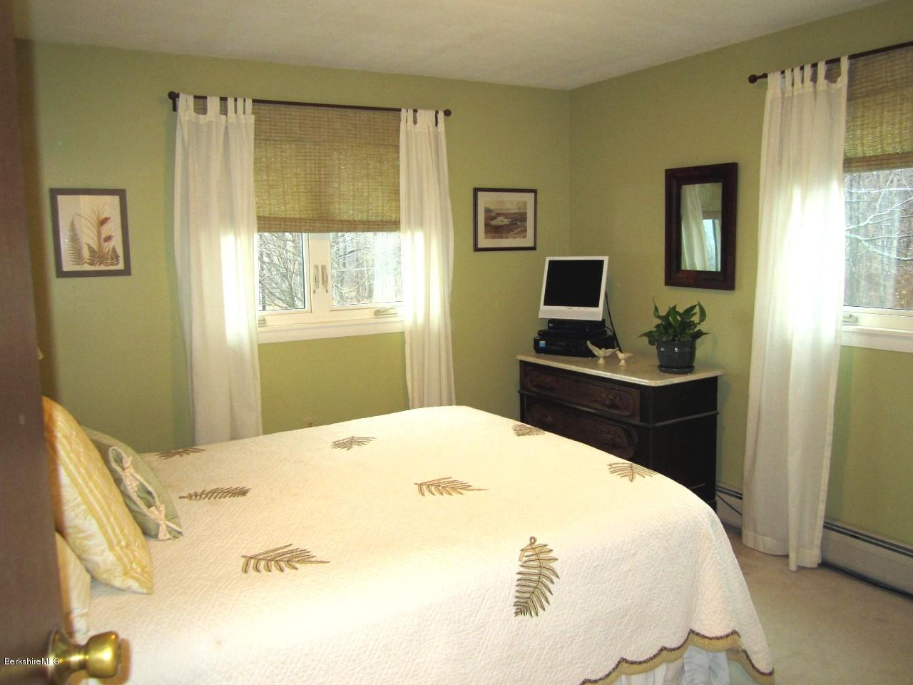 21 Olsen Road Lanesborough, MA 01237 - Photo 24 of 36 15-Bed2