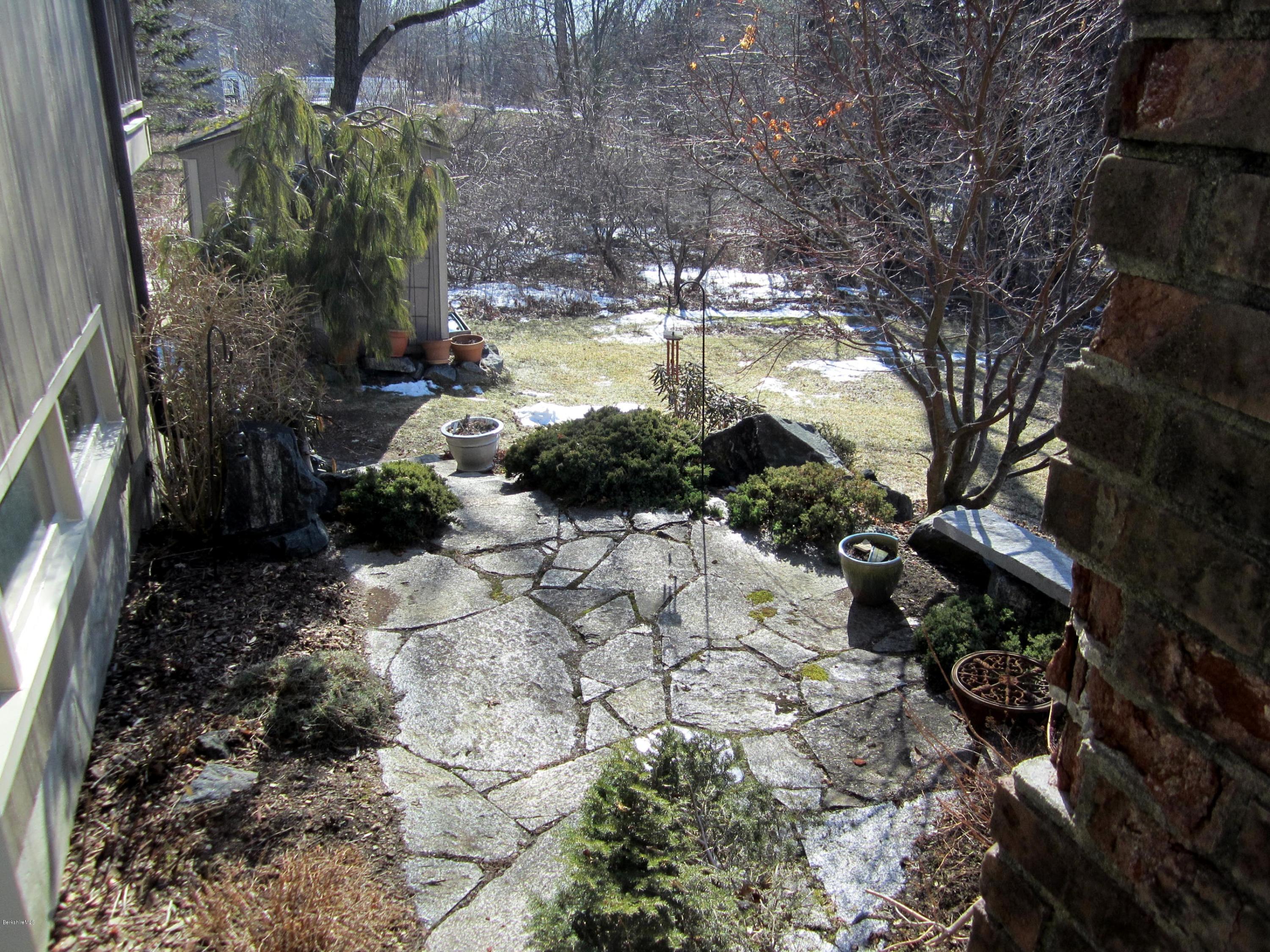 21 Olsen Road Lanesborough, MA 01237 - Photo 9 of 36 IMG_2824