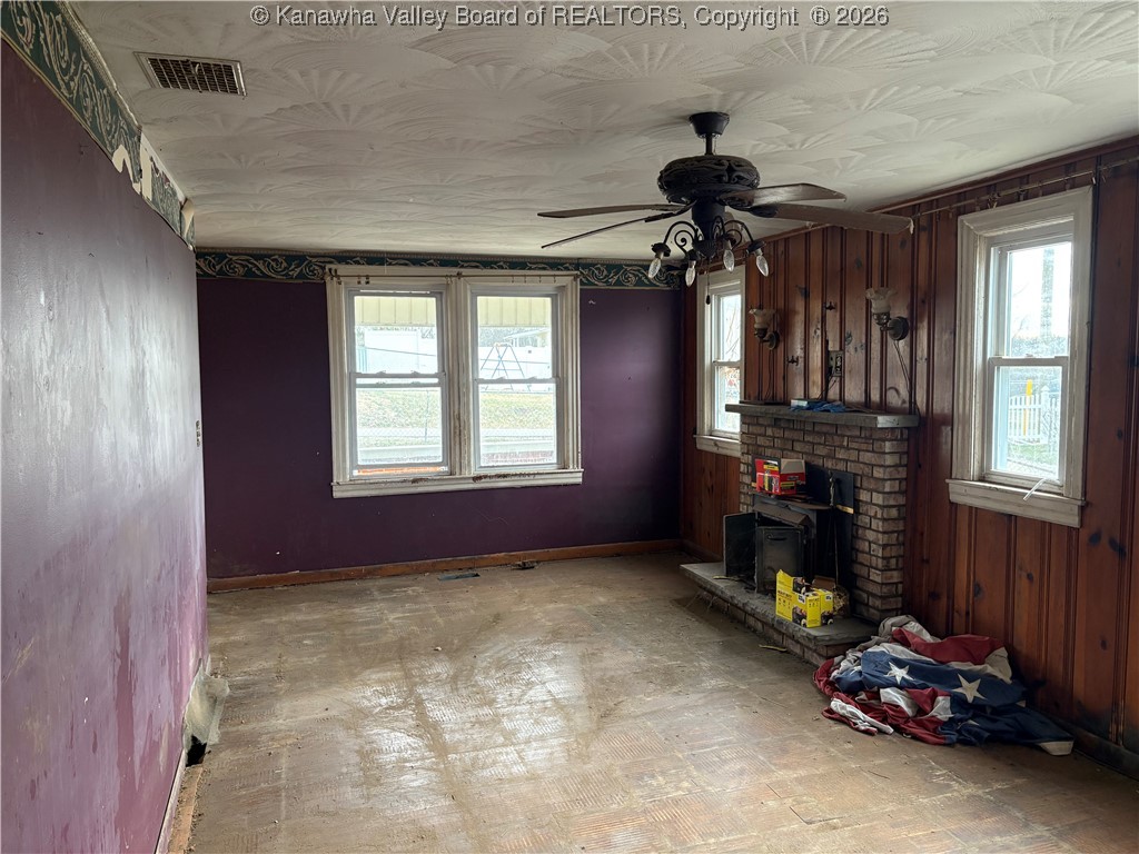 155 Myrtle Tree Road South Charleston, WV 25309 - Photo 4 of 14 Gallery Image 4