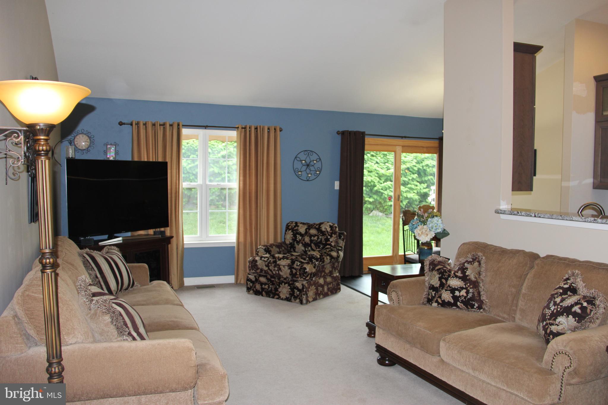 Living Room (large opening into Kitchen