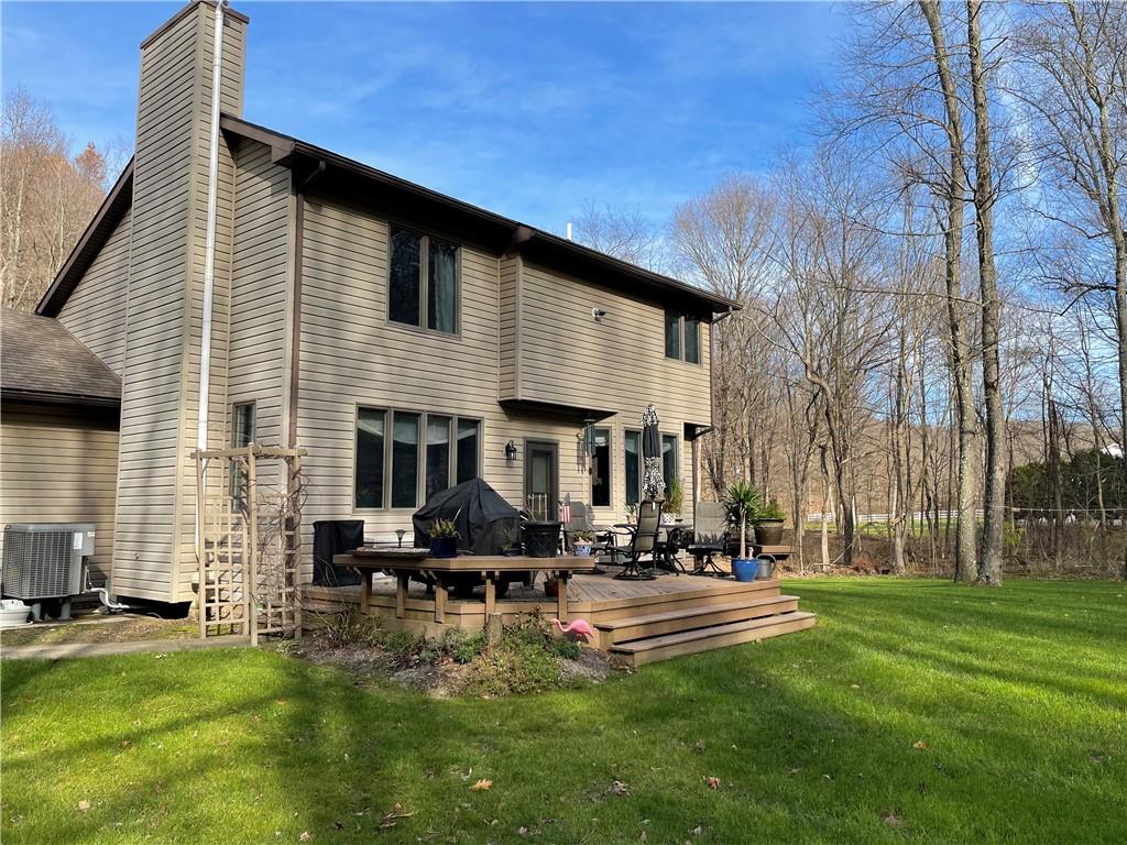 1320 Union Valley Road Wampum, PA 16157 - Photo 5 of 24