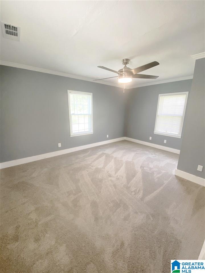 2512 Simpson Street Anniston, AL 36201 - Photo 5 of 10