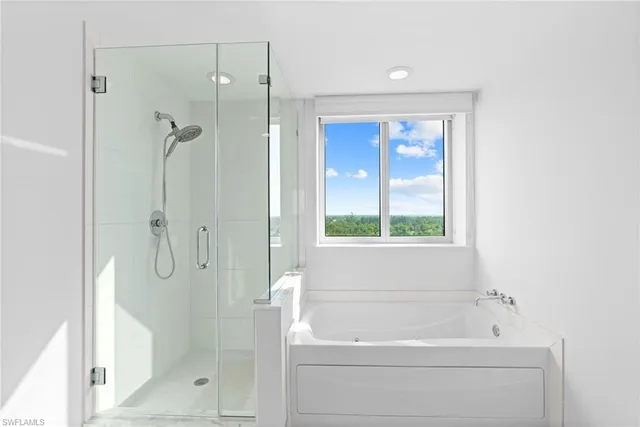 $4,000 | 3000 Oasis Grand Boulevard, Unit 1101, Fort Myers, FL 33916