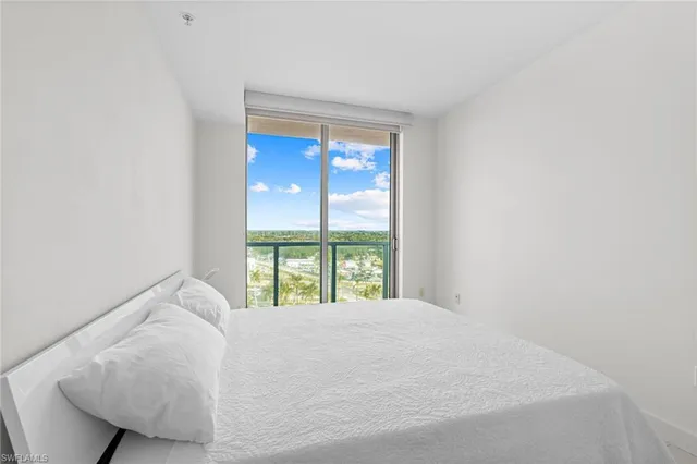 $4,000 | 3000 Oasis Grand Boulevard, Unit 1101, Fort Myers, FL 33916