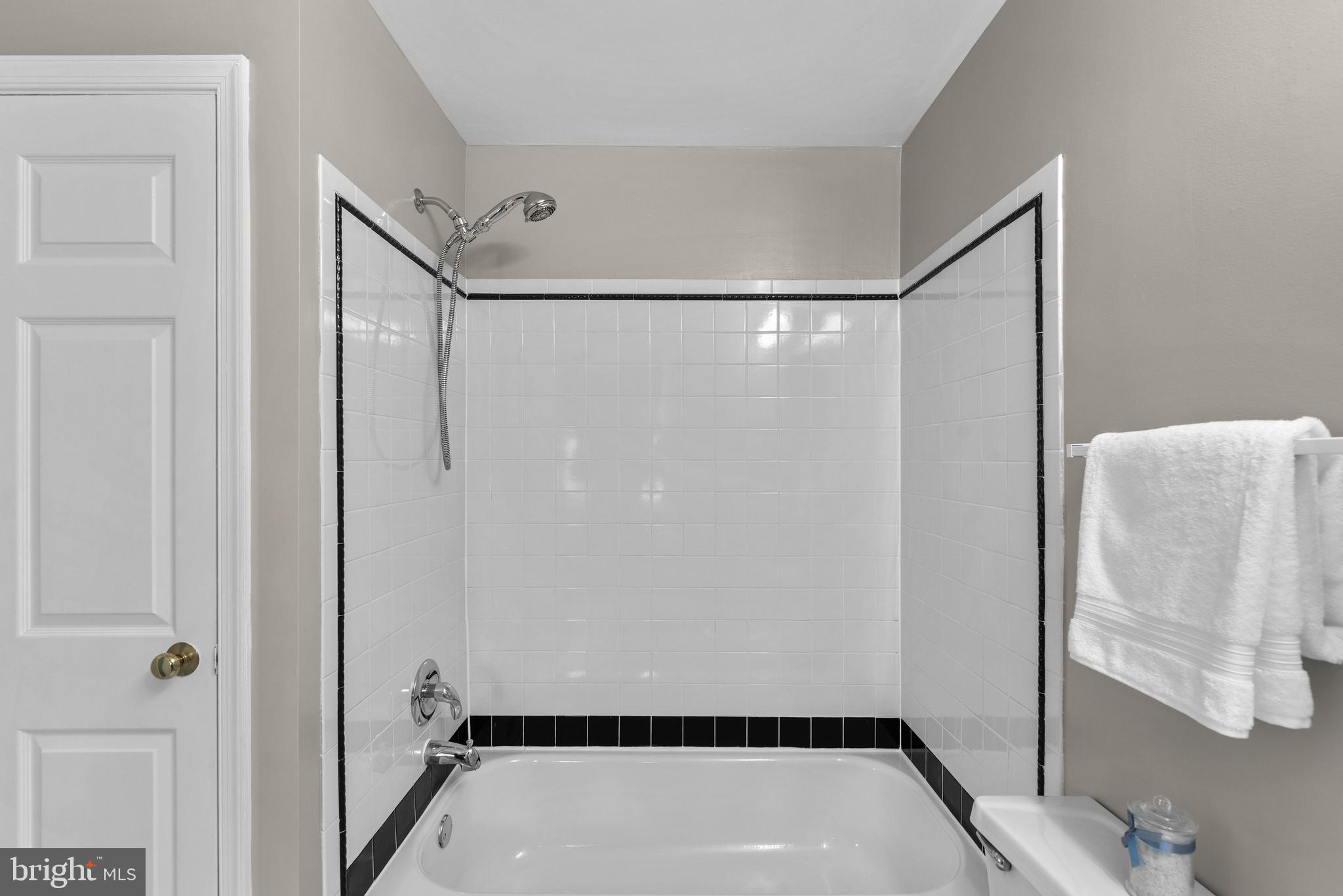 8543 Bradford Road, Unit 94 Silver Spring, MD 20901 - Photo 26 of 28