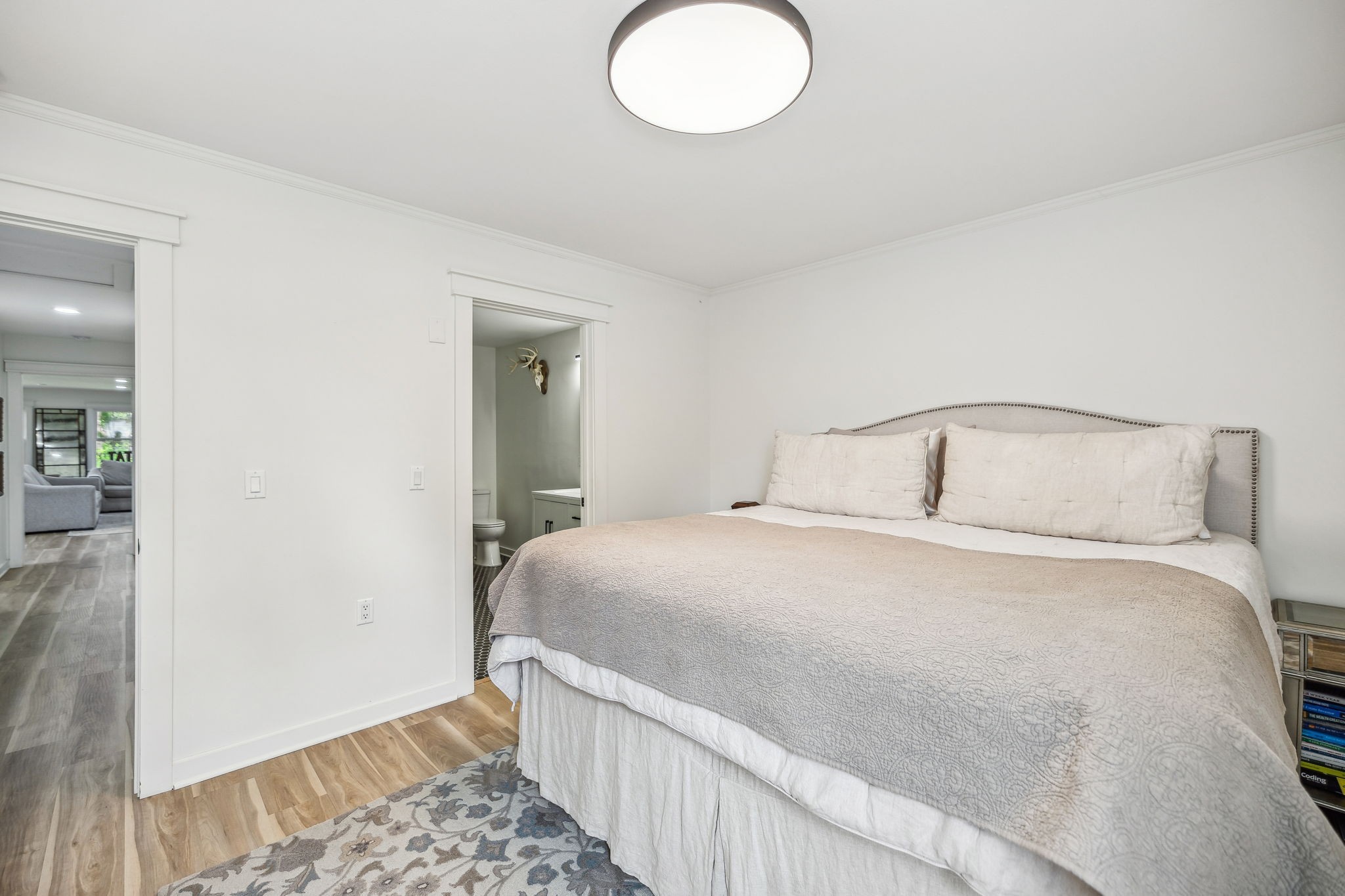 1103 Virginia Avenue Murfreesboro, TN 37130 - Photo 40 of 66 a bedroom with a bed and window