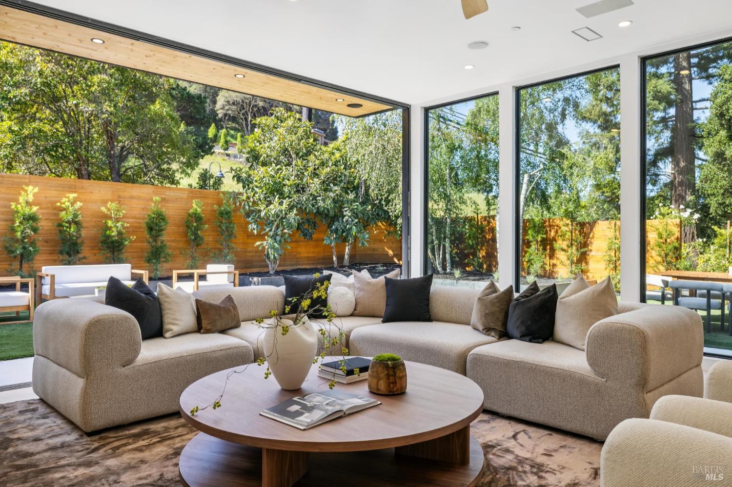 30 Juno Road Tiburon, CA 94920 - Photo 17 of 80