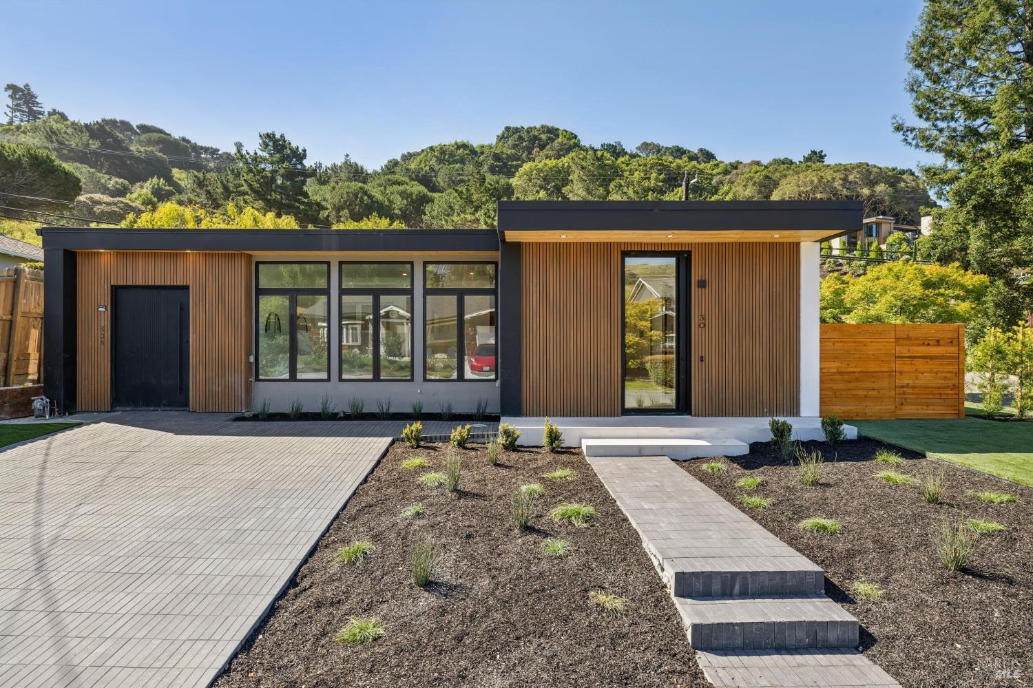 30 Juno Road Tiburon, CA 94920 - Photo 2 of 80