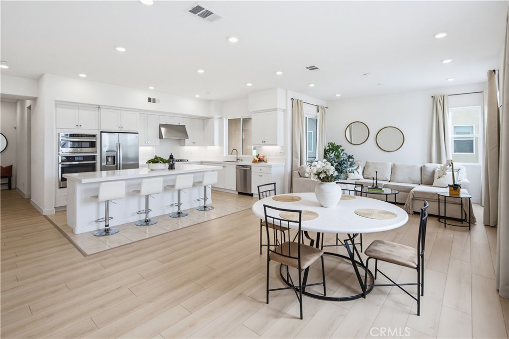 175 Sash Irvine, CA 92618 - Photo 11 of 35