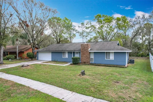 $320,000 | 3322 Heather Glynn Drive, Mulberry, FL 33860