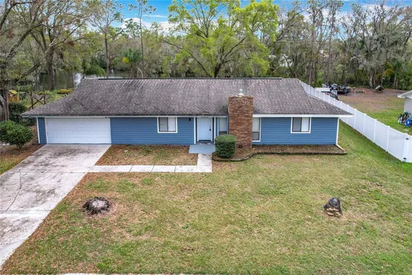 $320,000 | 3322 Heather Glynn Drive, Mulberry, FL 33860